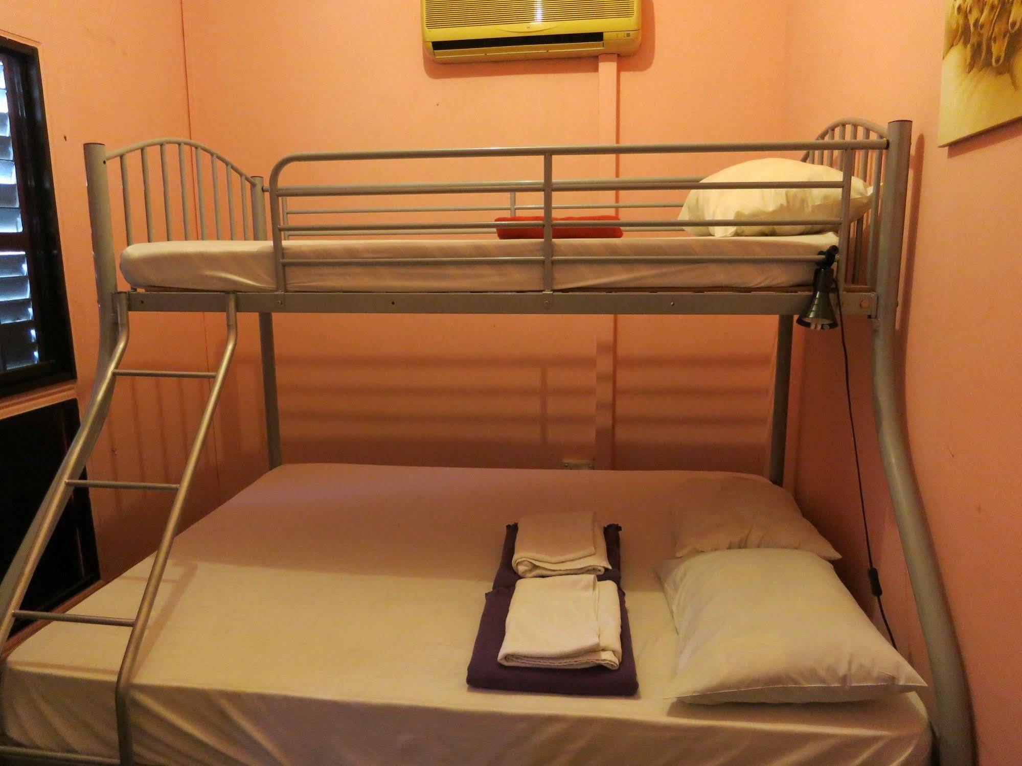 Backpackers' Inn Chinatown Singapur Exterior foto